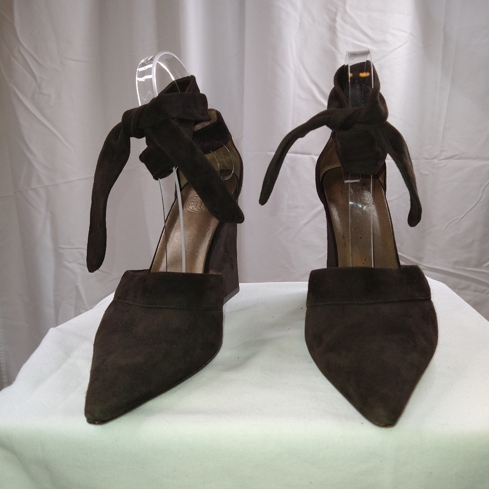 TORY BURCH BROWN SUEDE ANKLE TIE WEDGES, SZ 10. - Picture 9 of 10